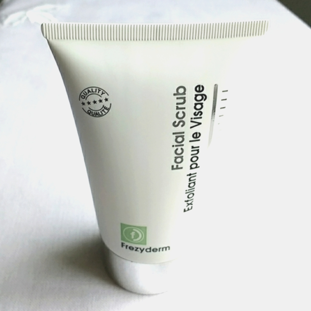 Frezyderm Facial Scrub
